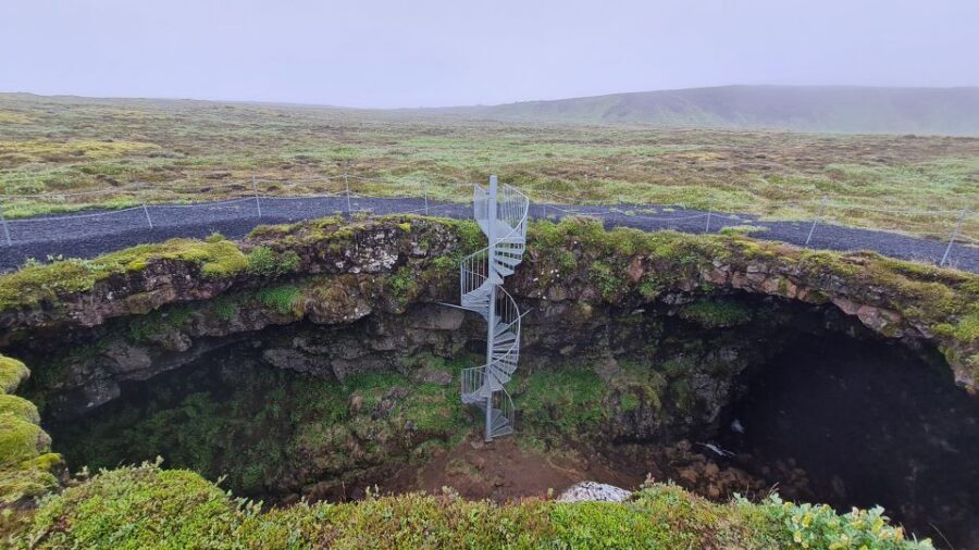 Geological Lava Tunnel Adventure - Arnarker Cave - Inside the tunnel: what the 500 m route feels like
