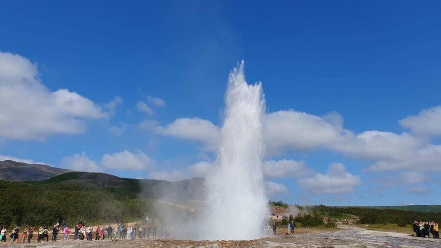 German-Speaking Golden Circle Small Group Tour from Reykjavík - Shore Excursion - What the German-speaking guide adds (and why it makes the drive worth it)