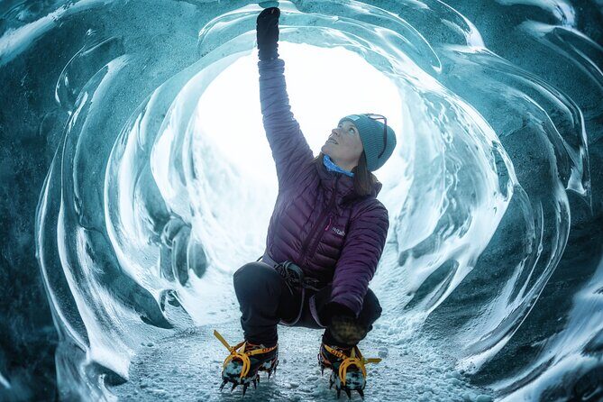 Glacier and Ice Cave Private Photoshoot - 15 Shot Photo Package - Value and logistics: what you’re paying for