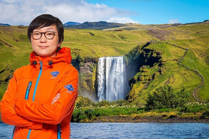 Glacier Hike and South Iceland Sightseeing from Reykjavik