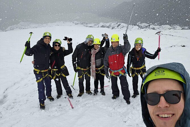 Glacier Hike Experience on Sólheimajökull - Meet on location - Your time on the ice: the 35 + 20 + 60 + 35 flow