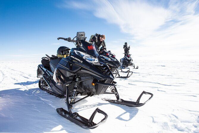 Glacier Rush – Fast pace snowmobile - SnoMo Glacier - Meeting at Gullfoss: Getting Ready Without the Chaos