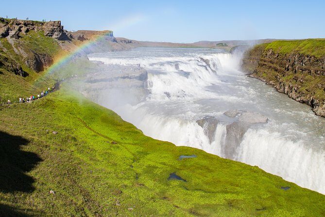 Golden Circle - Pickup and the first ride: getting from Reykjavík to Kerið by Jeep/SUV