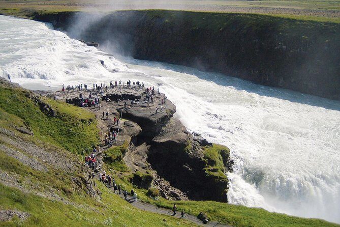 Golden Circle 7 Hours Bus Tour from Reykjavik - The Hveragerði geothermal village stop: why it’s more than a drive-by