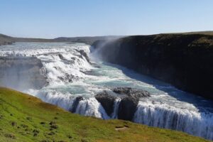 Golden Circle and Kerid Volcanic Crater Small-Group Day Tour - Þingvellir National Park: tectonic plates meet Iceland’s political roots