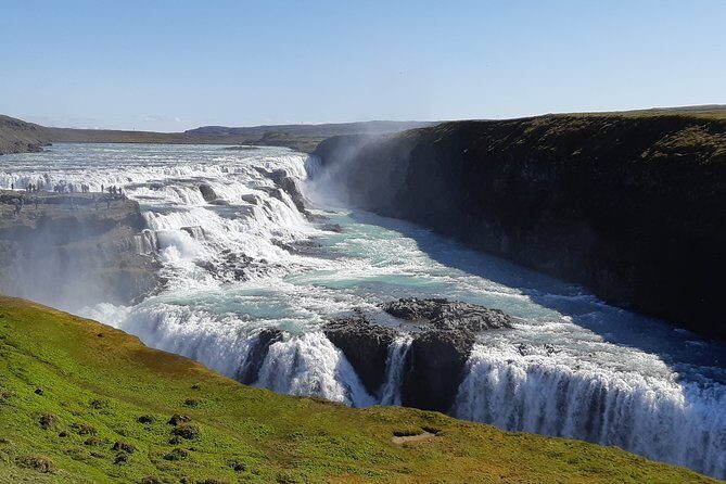 Golden Circle and Kerid Volcanic Crater Small-Group Day Tour - Þingvellir National Park: tectonic plates meet Iceland’s political roots