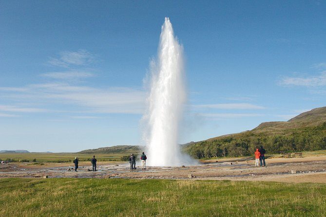 Golden Circle and Laugarvatn Fontana Geothermal Tour from Reykjavik