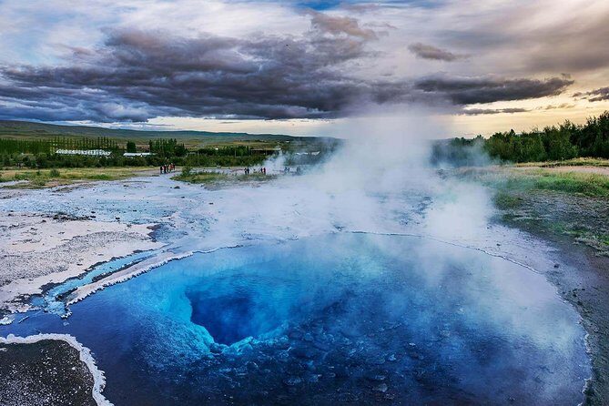 Golden Circle and Sky Lagoon Geothermal Spa Tour from Reykjavik - Geysir and Strokkur: watching eruptions on a real schedule