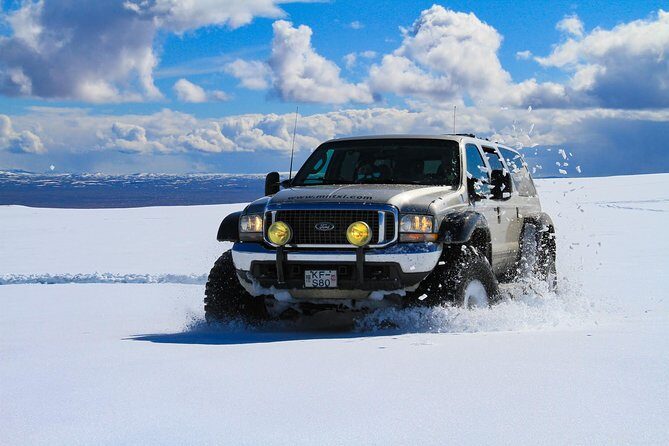 Golden Circle Glacier Super Jeep Tour / guided private tour - Þingvellir: the edge of America in one UNESCO stop