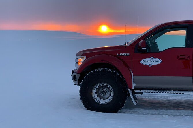 Golden Circle Glacier Super Jeep Tour / guided private tour - Laugarvatn and the geothermal warm-up