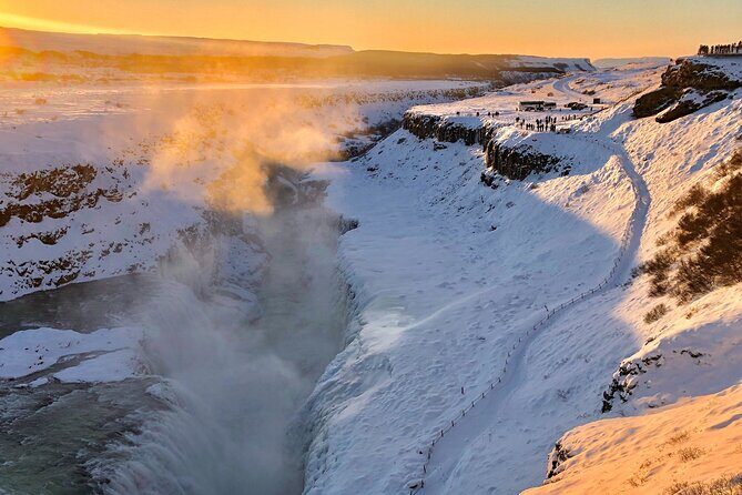 Golden Circle & Northern Lights Tour from Reykjavik - Gullfoss: the waterfall stop that soaks you