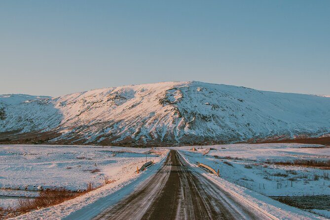 Golden Circle, Secret Lagoon & Friðheimar (Small Group)