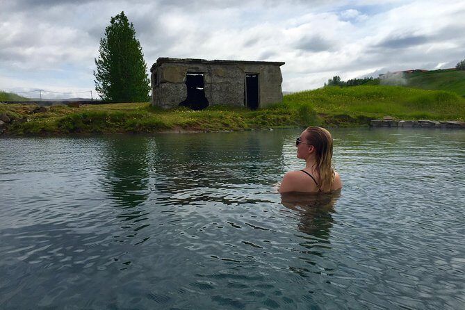 Golden Circle & Secret Lagoon Small-Group Day Tour from Reykjavik - Geysir geothermal area: timing Strokkur like a pro