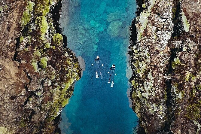 Golden Circle Silfra Snorkeling and Fridheimar Tomato Farm Lunch - Pickup, van rides, and group size: why logistics matter on a long day
