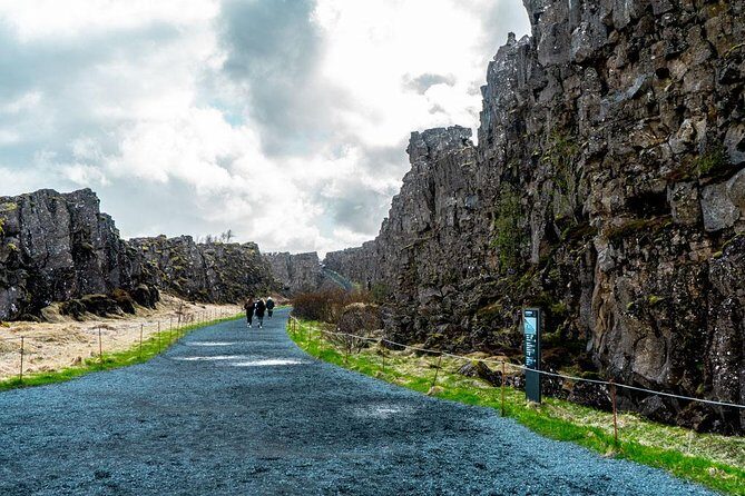 Golden Circle Small-Group Afternoon Tour from Reykjavik - Thingvellir National Park: Two Plates, One World-Class Walking Stop