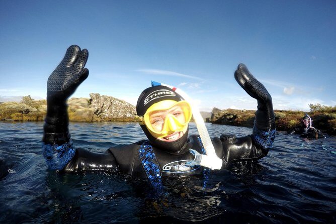 Golden Circle & Snorkeling in Silfra From Reykjavík with Free Photos - Silfra Snorkeling: The Drysuit Prep, the Cold-Water Truth, and the Best Part