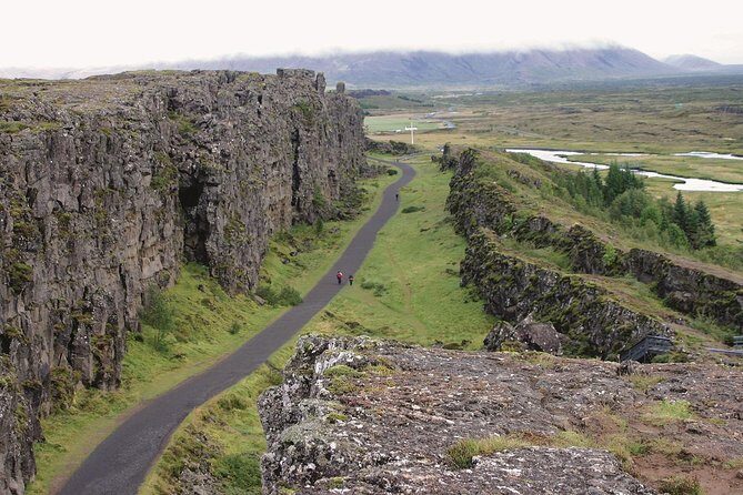 Golden Circle Super-Jeep Tour and Snowmobiling from Reykjavik - Langjökull Glacier Snowmobiling: How the Ride Works