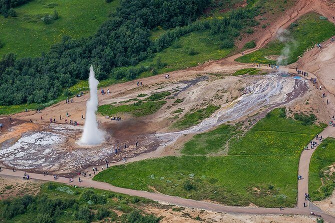 Golden Circle Super-Jeep Tour and Snowmobiling from Reykjavik - What to Wear and Pack for a Glacier Day