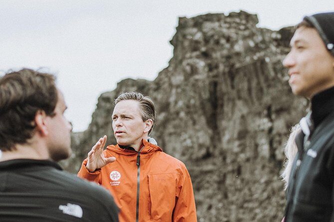 Golden Circle with Kerid Volcanic Crater Day Tour from Reykjavik - The guides make the difference: what I’d look for in a good group