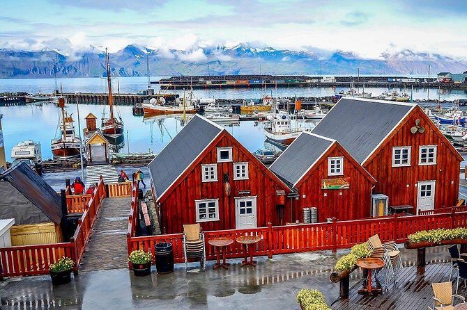 Húsavík walking tour - Viewpoints and photo opportunities without a complicated schedule