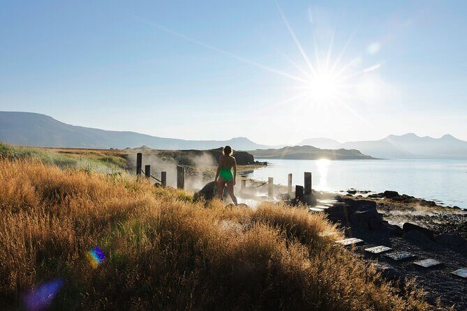 Hvammsvík Hot Spring with Return Transfers from Reykjavík - Morning vs evening sessions: darkness, vibe, and how to avoid frustration