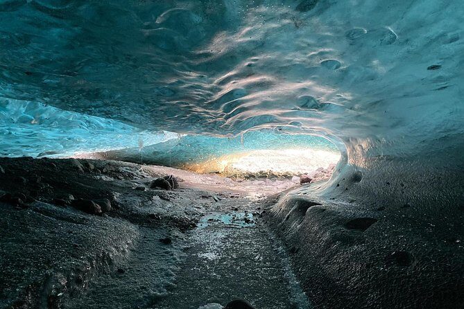 Ice Cave and Glacier Exploration Tour of Vatnajökull from Jökulsárlón - Guides and Group Size: Why Small Teams Make Glacier Days Better