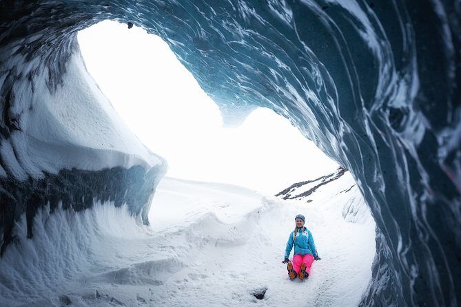 Ice Cave Captured - Professional Photos Included - How the glacier walk shapes your day in Vatnajokull National Park