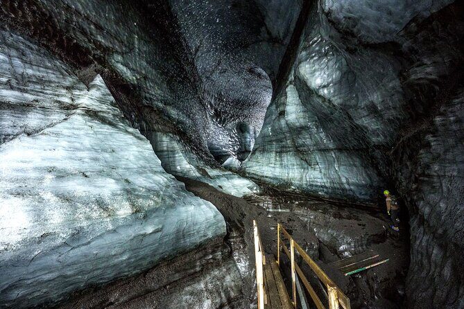 Ice Cave Katla Private Super Jeep Tour from Vík
