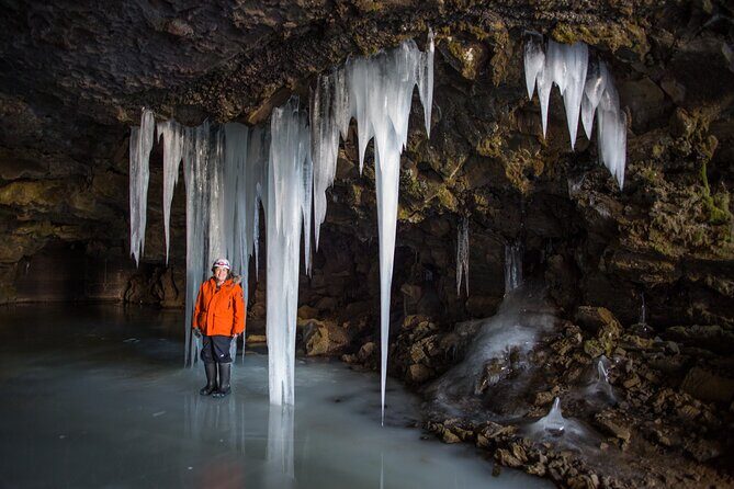 Ice Cave Lofthellir exploration - A permafrost Cave inside a magma tunnel. - What to wear: the difference between fun and miserable