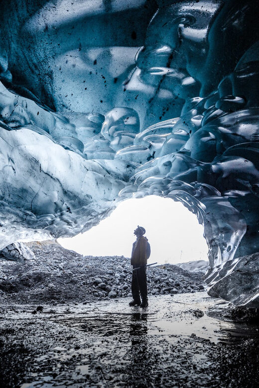 Iceland 3-Day Tour Golden Circle, Glacier Lagoon, & Ice Cave - The small-group mini-bus style: why it feels calmer (and how to get the most out of it)