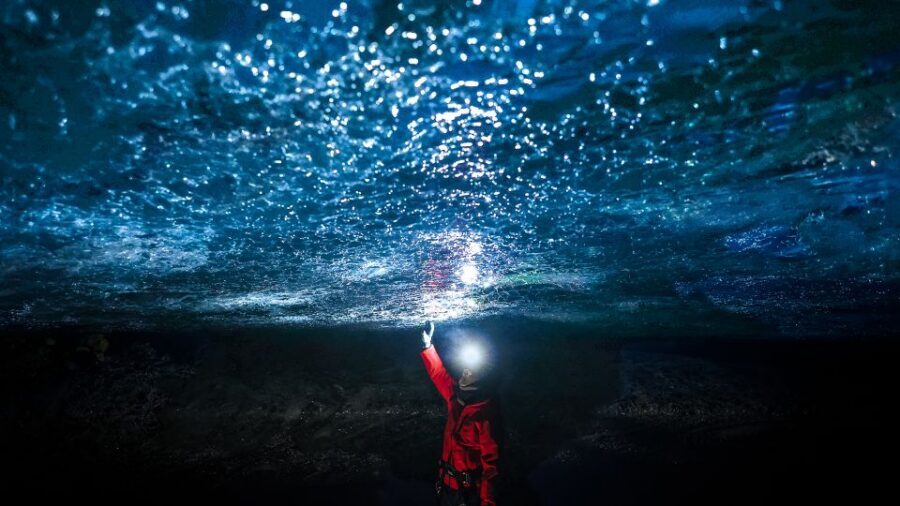 Iceland: Ice Cave Captured with Professional Photos - Blue ice and professional photos: what you’re really buying