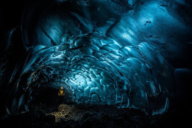 Jökulsárlón: Blue Ice Cave and a Long Glacier Hike - Where this fits in Iceland: glaciers, not just postcards