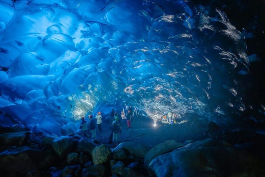 Jökulsárlón: Crystal Ice Cave Super Jeep Tour - Who this tour is for (and who should look elsewhere)