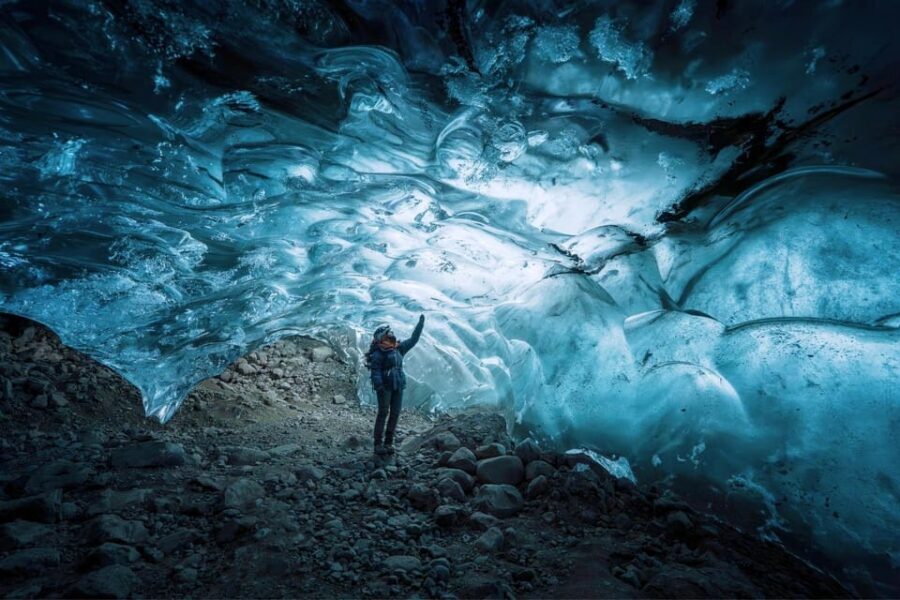 Jökulsárlón: The Original Ice Cave Tour on Vatnajökull - From Jökulsárlón Parking to Breiðamerkurjökull Ice: The ride matters