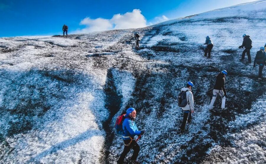 Jökulsárlón: Vatnajökull Glacier Guided Hiking Tour - Who should book, and who should skip this glacier hike