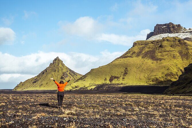 Katla Ice Cave & South Coast Day Tour from Reykjavik - Skógafoss: iconic waterfall time, tight photo window