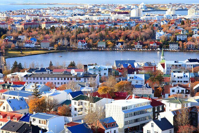 Keflavik International Airport Private Transfer - Cars and vans that match your group size