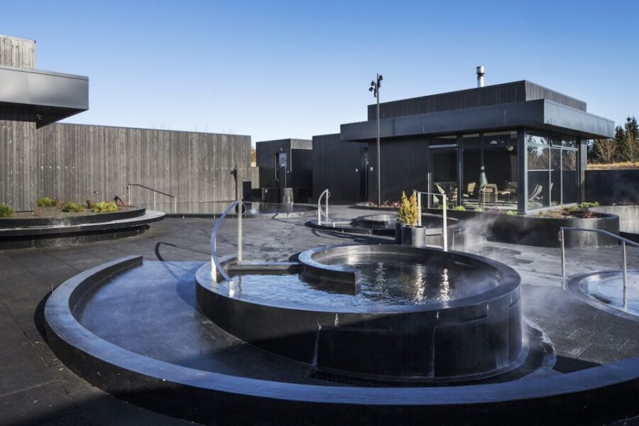 Krauma Geothermal Baths Entrance Ticket - Dressing Rooms and Showers: Practical Comfort After the Soak