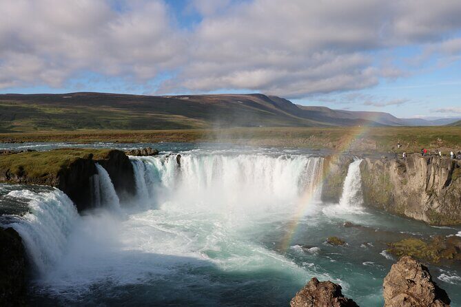 Lake Mývatn and Goðafoss Shared Shore Excursions - Namafjall Hverir: the viewpoint over Lake Mývatn