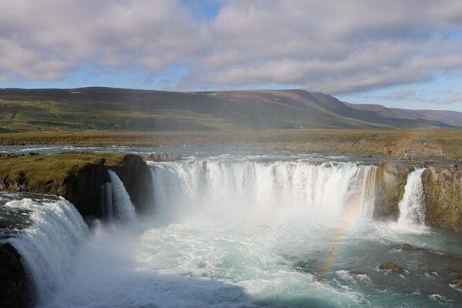 Lake Mývatn and Powerful Dettifoss Day Tour from Akureyri - Dettifoss: the 90-minute power stop you plan for all day