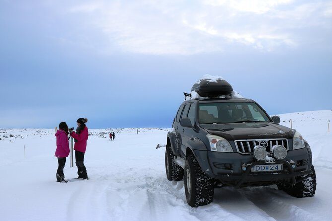 Lake Mývatn and Powerful Dettifoss Day Tour from Akureyri - Meeting point reality check: Hafnarstraeti and cruise port options