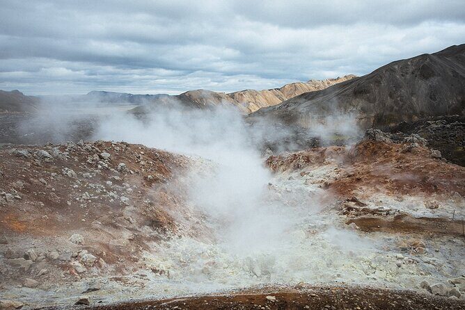 Landmannalaugar & SecretGems | Private Tour | PRO Photos included - Pickup, pacing, and why “flexible stops” work