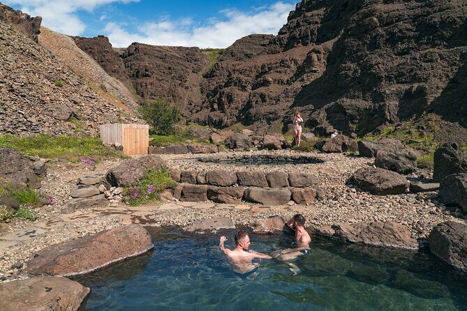 Lava Waterfalls, Sagas & Unique Canyon Baths - Small Group Tour - Deildartunguhver steam power, then the lava waterfalls that stretch for nearly a kilometer