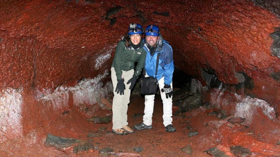 Leidarendi Cave: Lava Tunnel Caving from Reykjavik