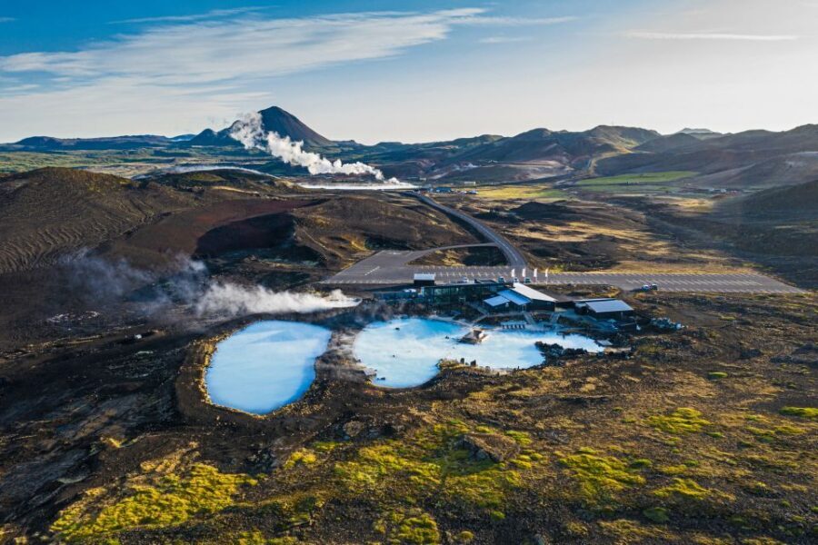 Mývatn: Myvatn Nature Baths Admission Ticket - Steam, sulfur smell, and the part people don’t put on brochures