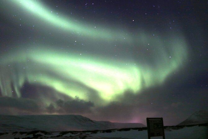 Northern Lights 4×4 Jeep/van Tour from Akureyri