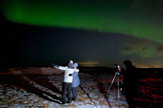 Northern Lights 4x4 Tour with Pastries and Cocoa from Reykjavik - What’s Included That Makes Winter Touring Easier