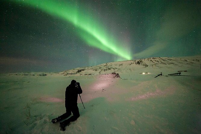 Northern Lights Bus Tour from Reykjavik with Hot Chocolate