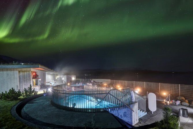 Northern Lights & Geothermal Baths Adventure - What about dinner, snacks, and energy management?