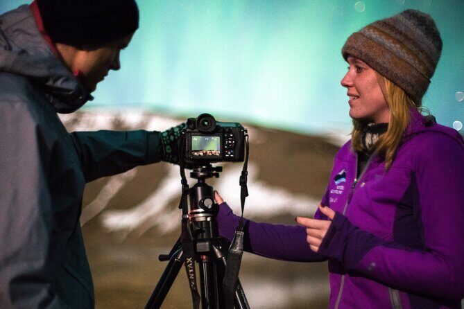 Northern Lights Minibus Tour with Hot Cocoa, Blankets & Photos - Onboard Wi‑Fi and Photos: Getting Results Without Overpromising